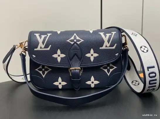 WIS VUITTON Diane-24*15*9 Nano LOUIS CM 0704